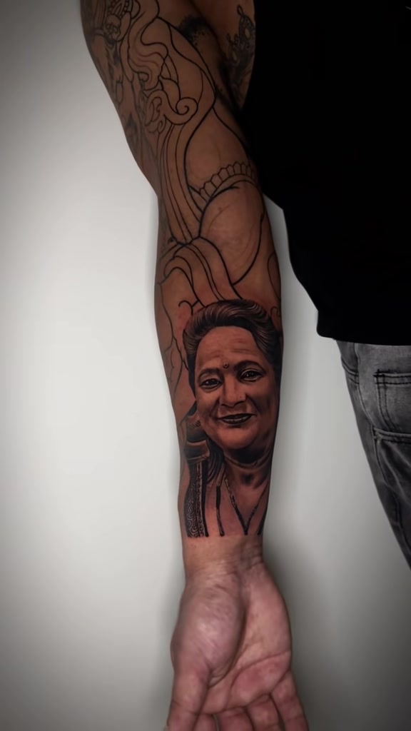 @STM_TATTOOINN