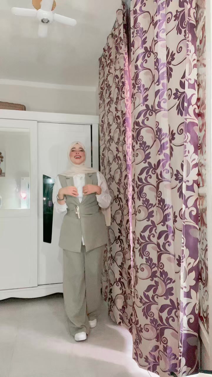 @بثينة شيبان Bouthaina Chibane
