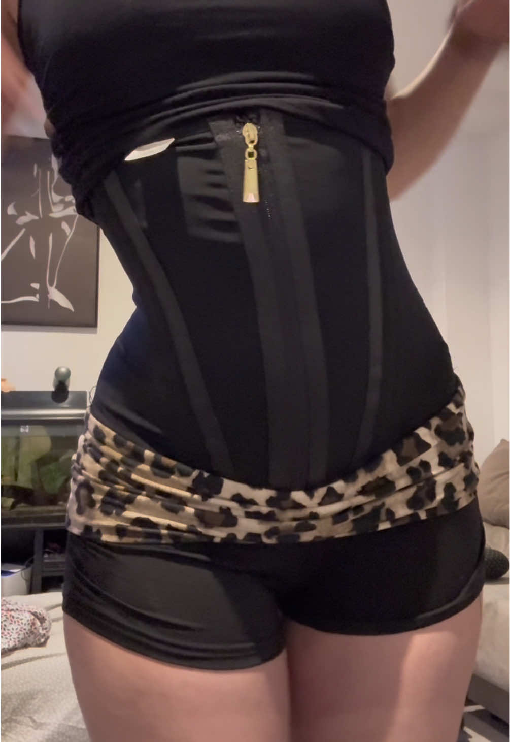 @F&egrave;i (｡ ˇ‸ˇ ｡) ㋖