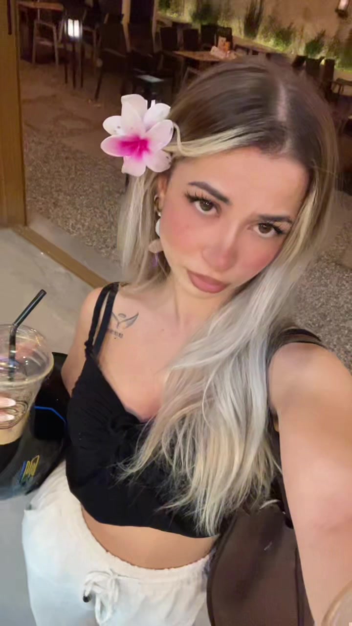@nazarddora 🍸