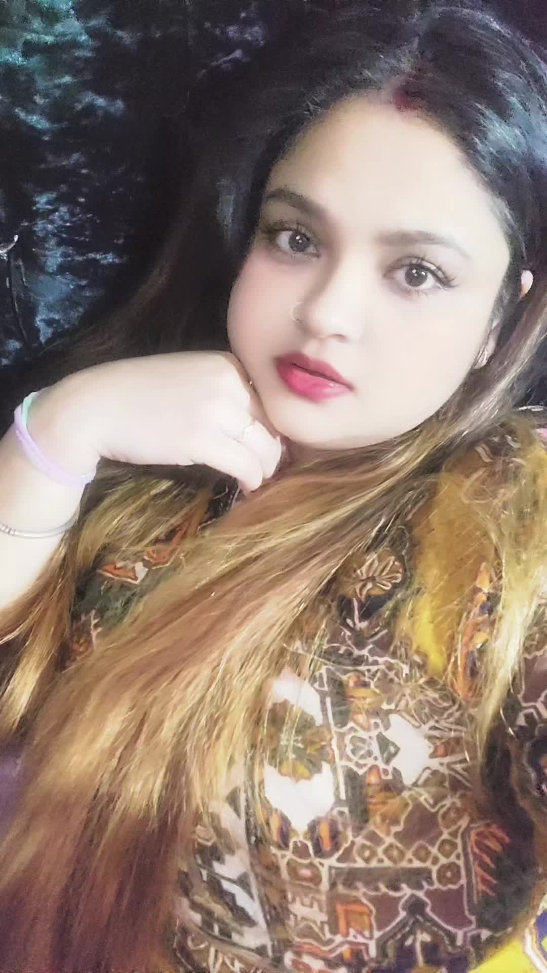 @MAAHI NEGI 👸