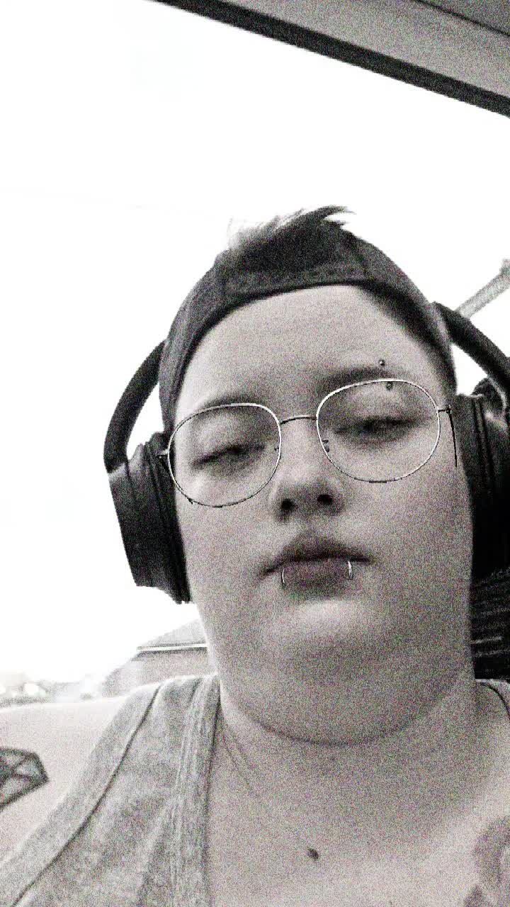 @Rainbowqueen1999