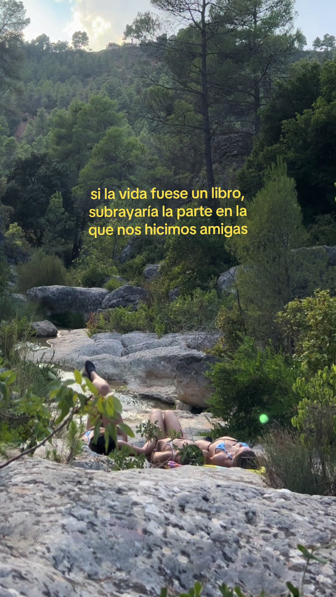@Alba Quiñones