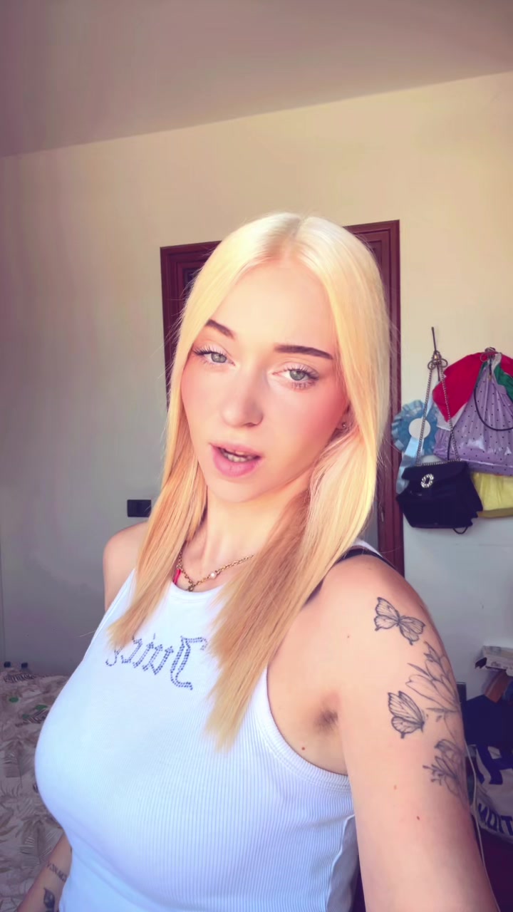 @noviamarianna