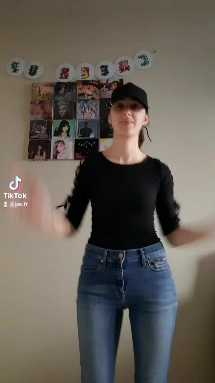 @Lo&iuml;sa.part.au.canada