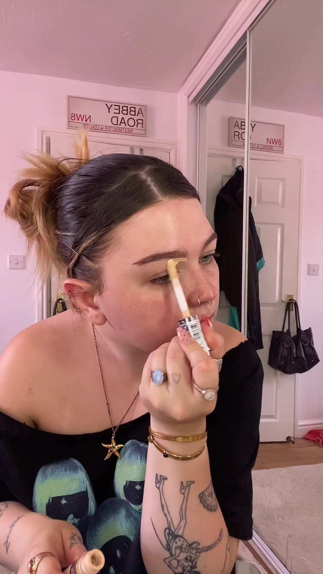 @twinklenips
