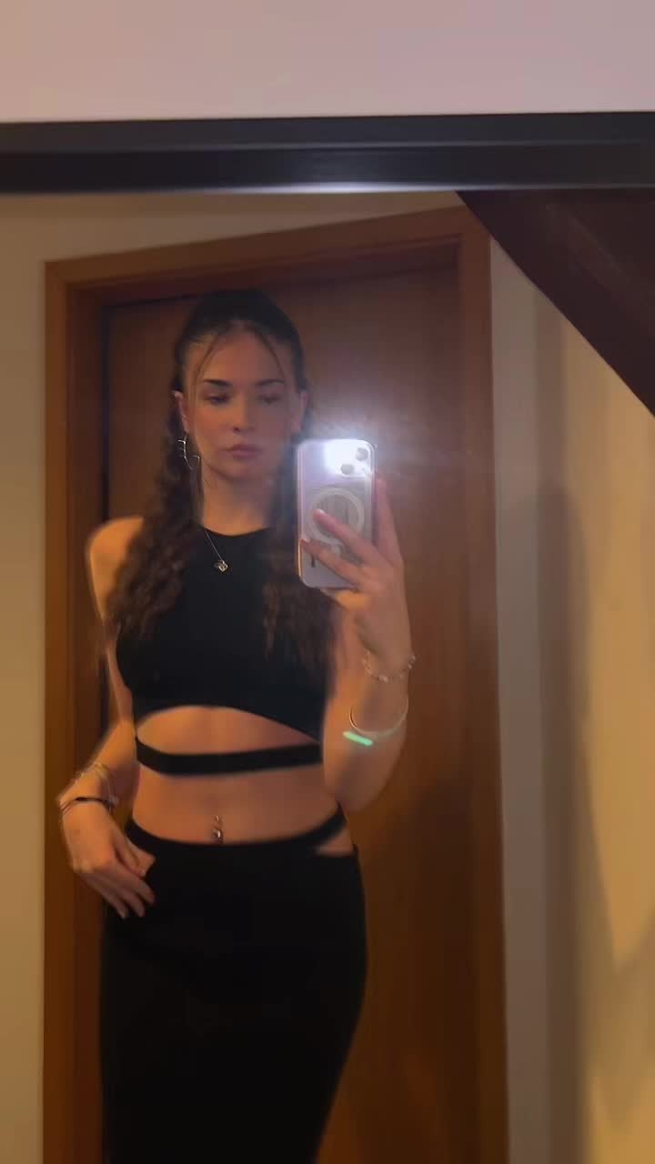 @lauraa