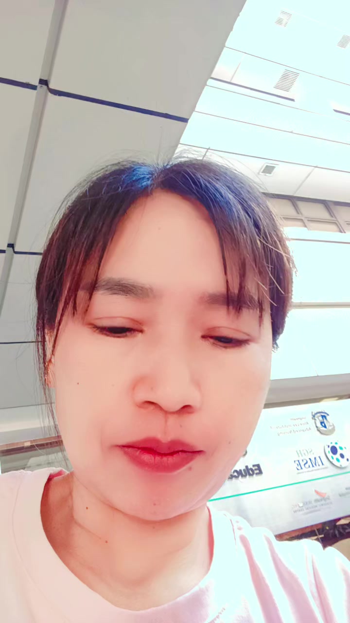 @မခင်နှင်းဆီ
