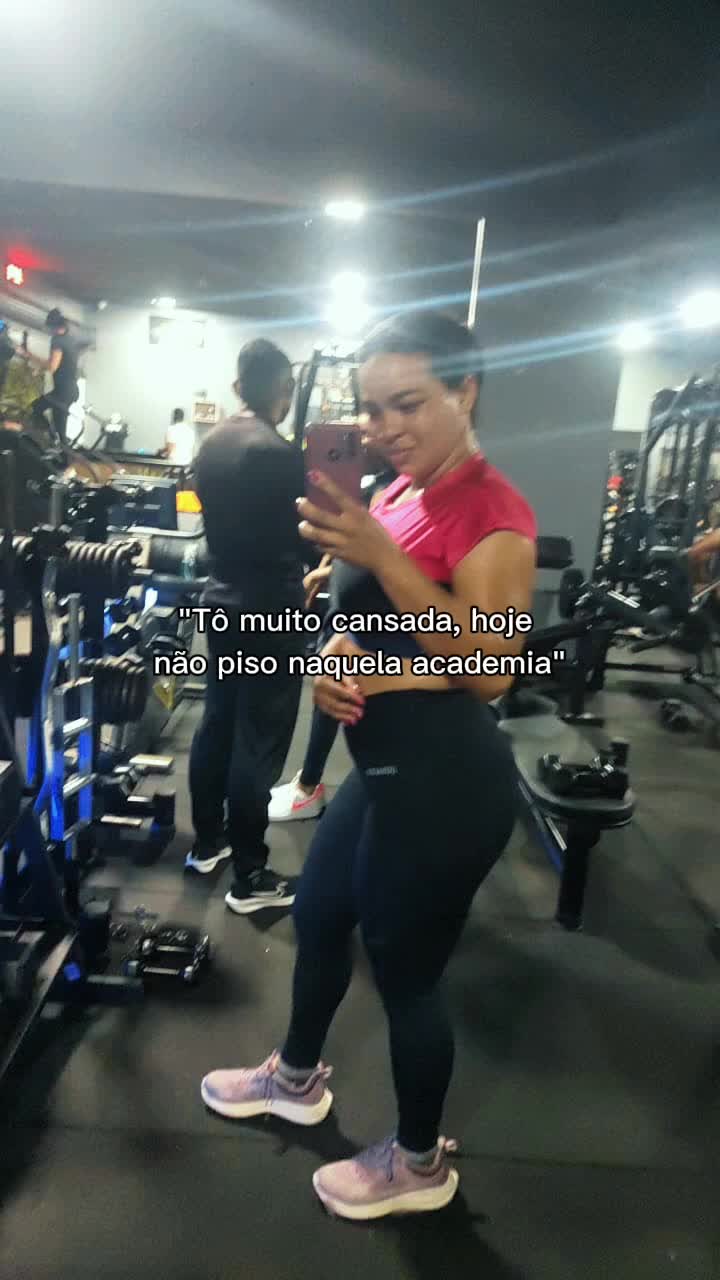 @hellenketeny