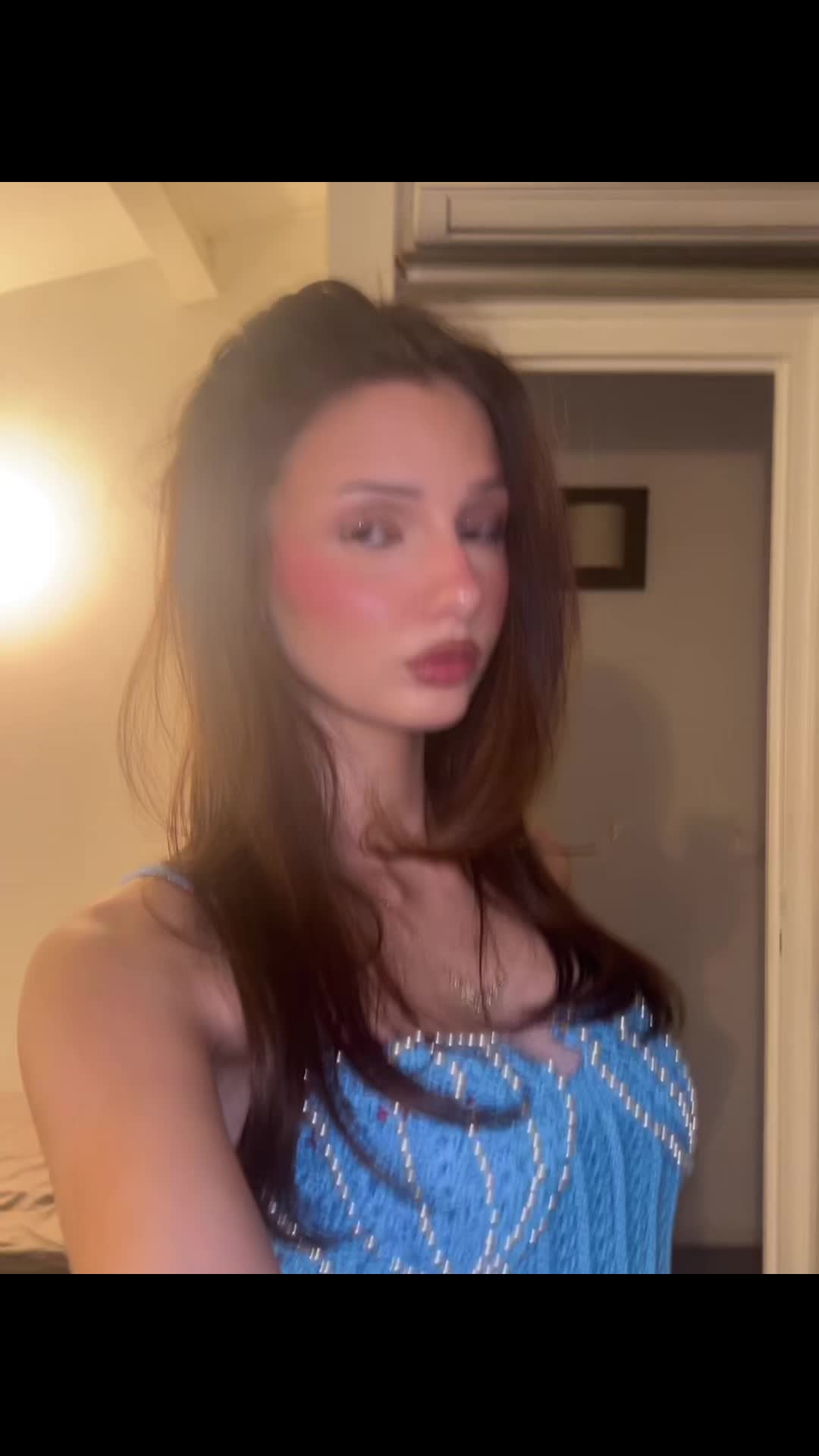 @𝓒𝓪𝓶𝓮𝓻𝓸𝓷