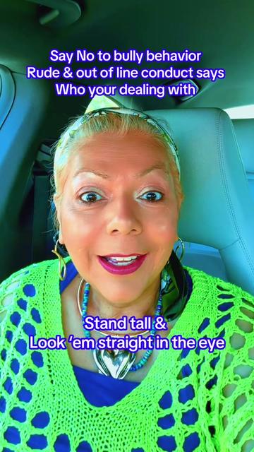 @lizzie
