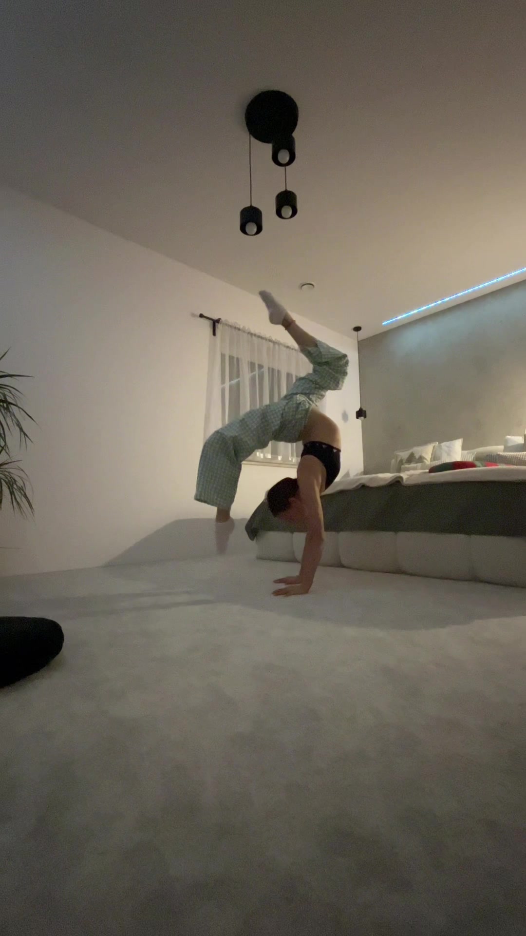 @❄️