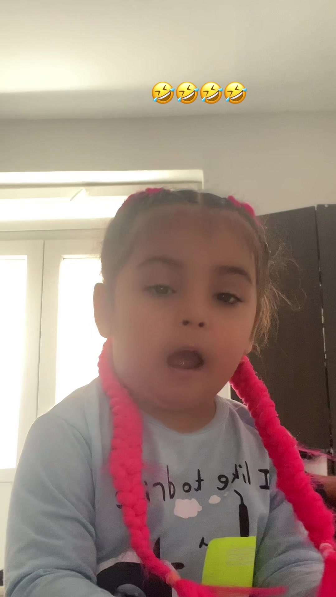 @𝓨𝓪𝓼𝓶𝓲𝓷𝓪 𝓵𝓪𝓿𝓲𝓷𝓲𝓪