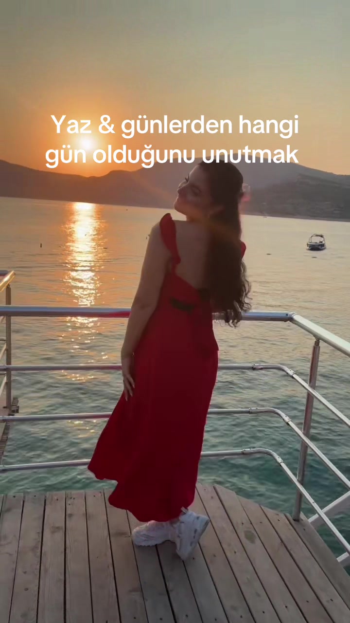 @Ece ⋆.𐙚 ̊
