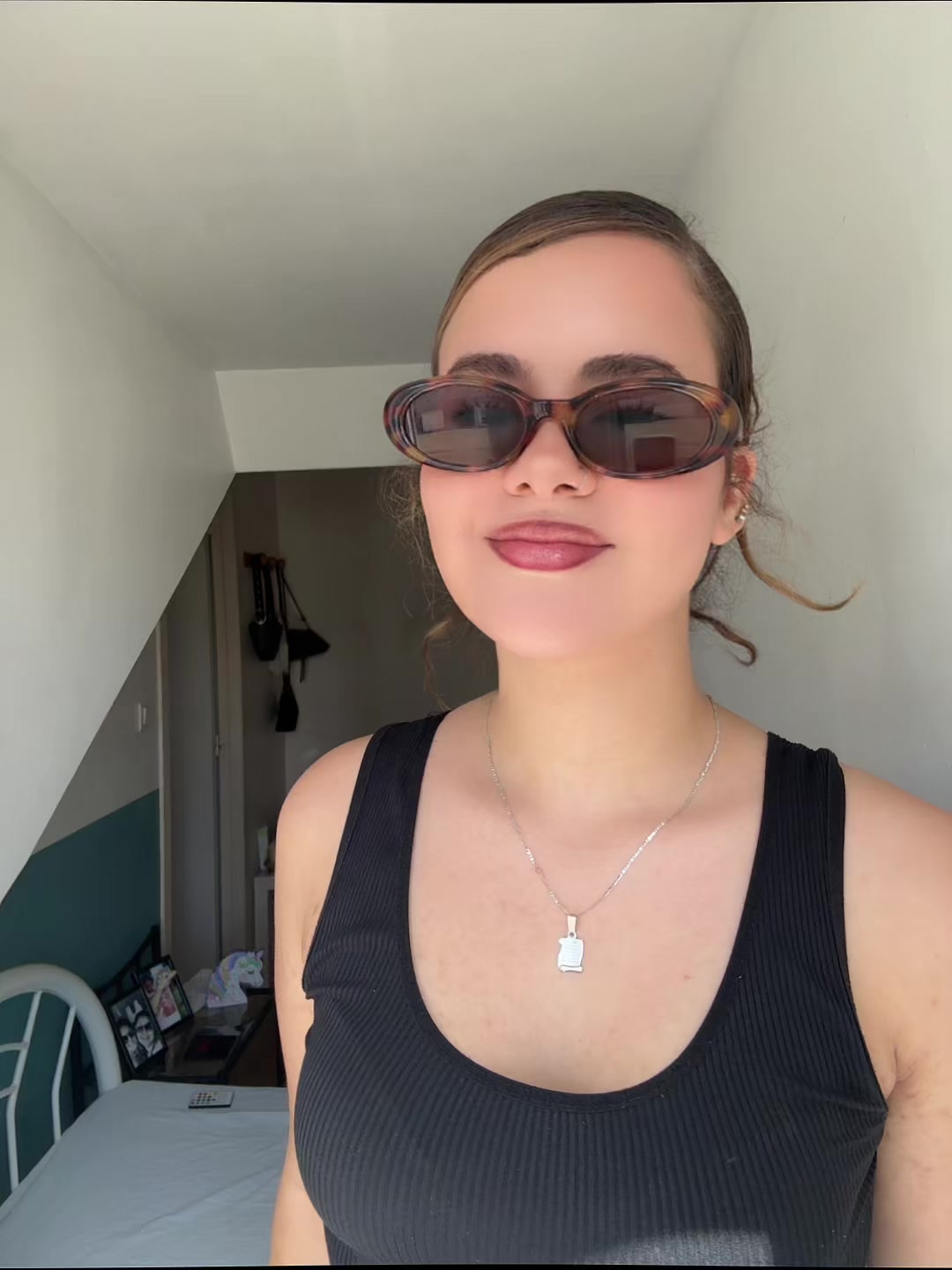 @𝒯ℯ𝓈𝓈𝒶．𝒞ℋ