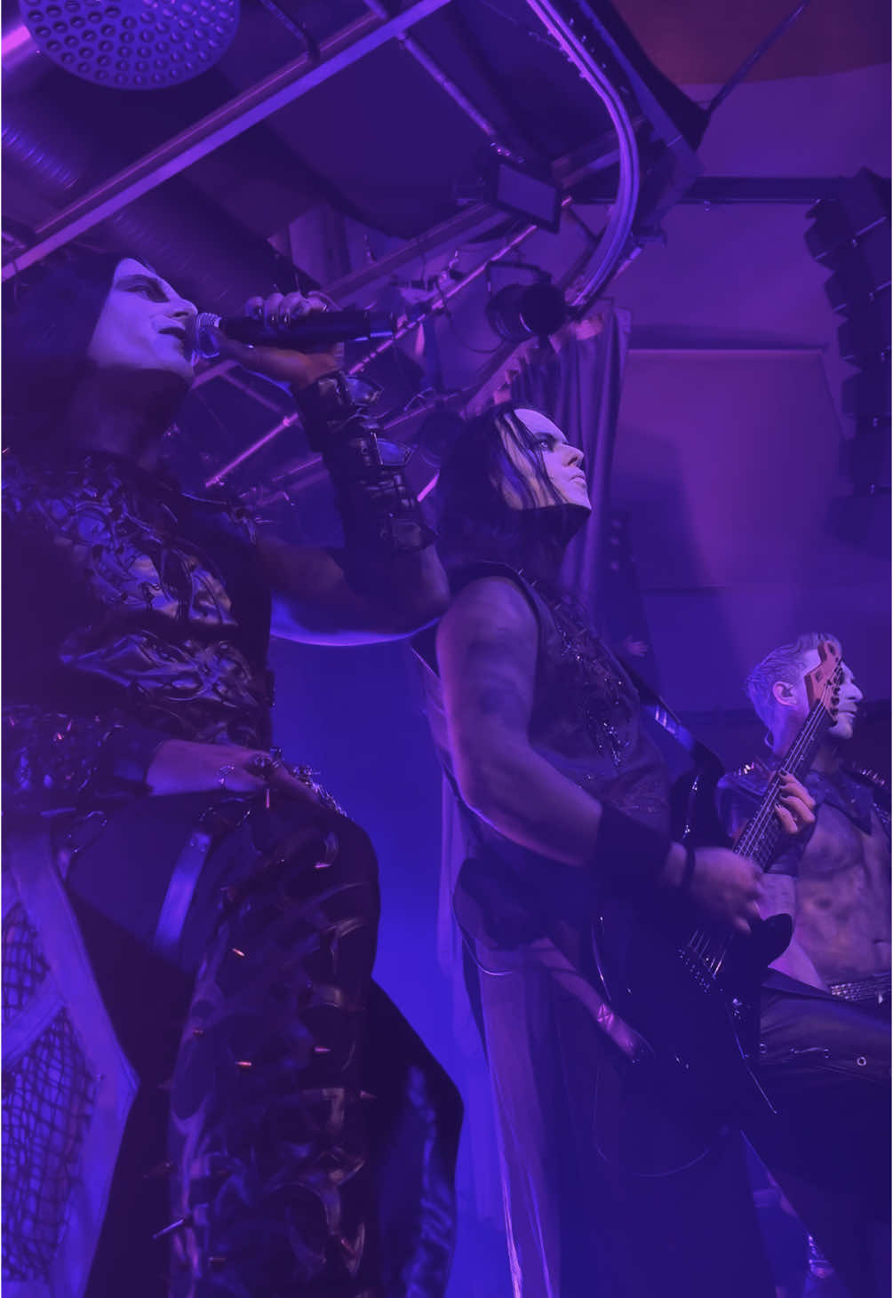 @Rose🦇