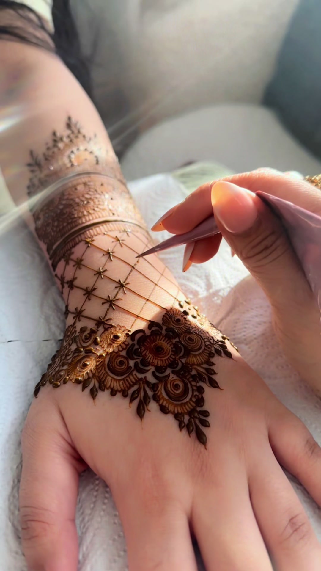 @Fiza Mehndi