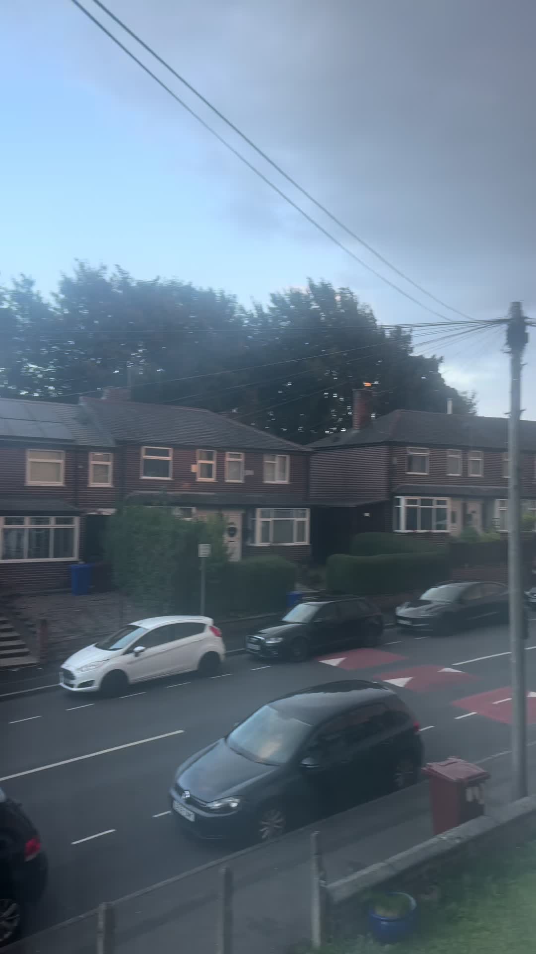 @Zoii 🇵🇰🇬🇧