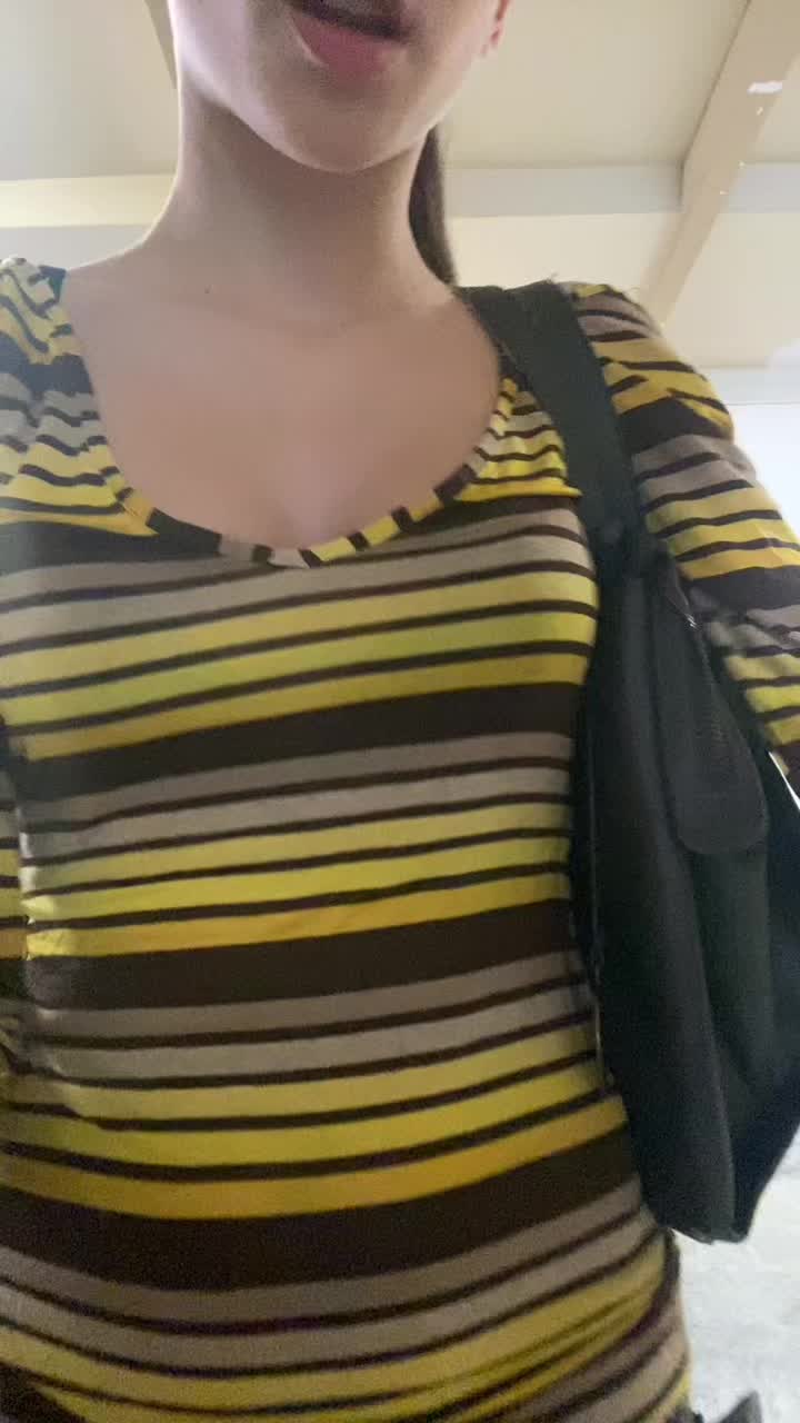 @laralombardii