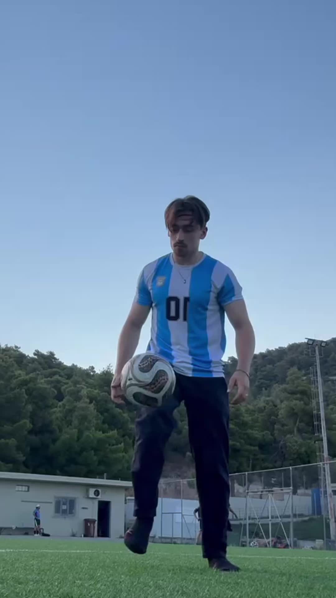 @colinhio