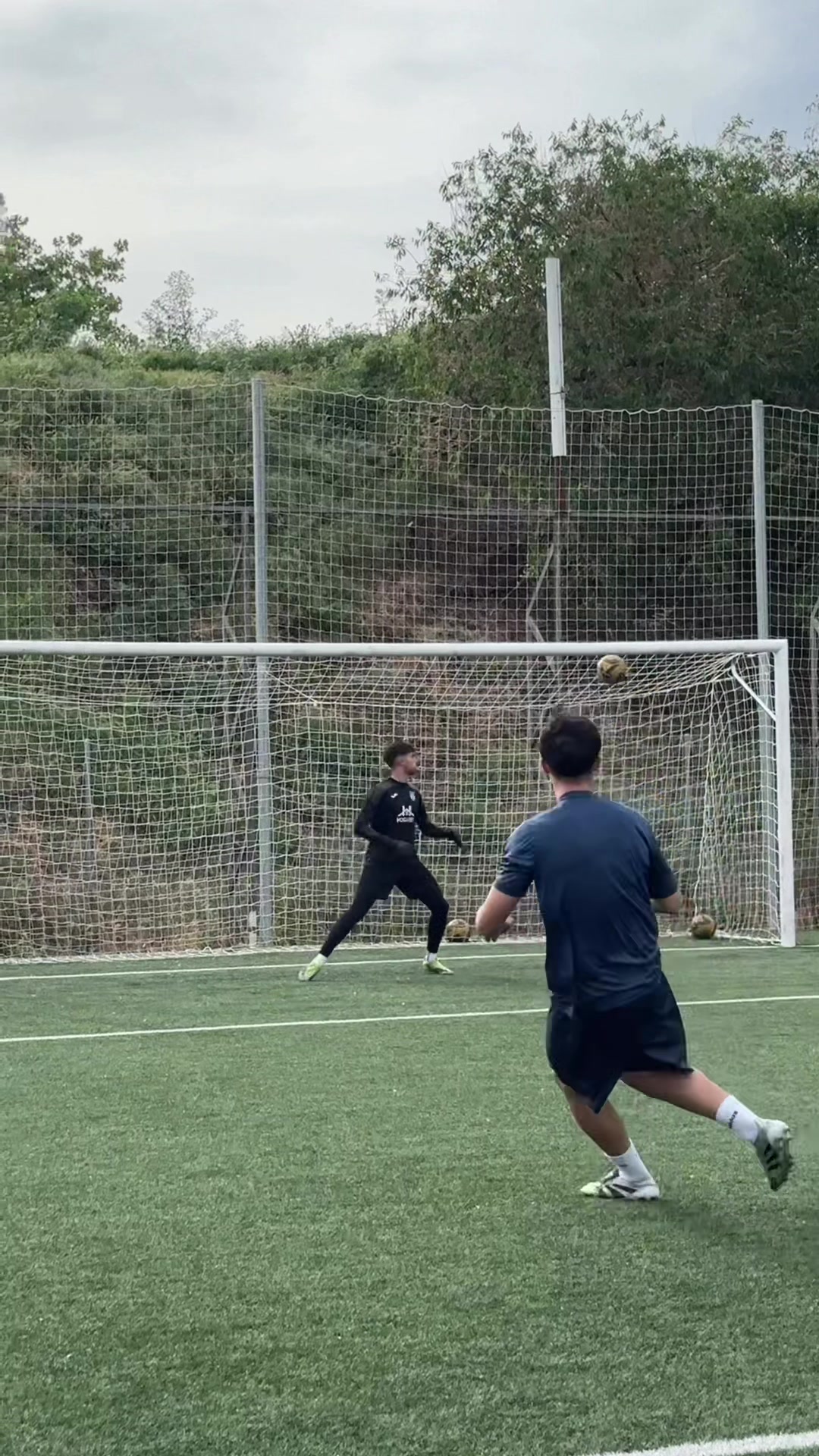 @C.D. Legan&eacute;s