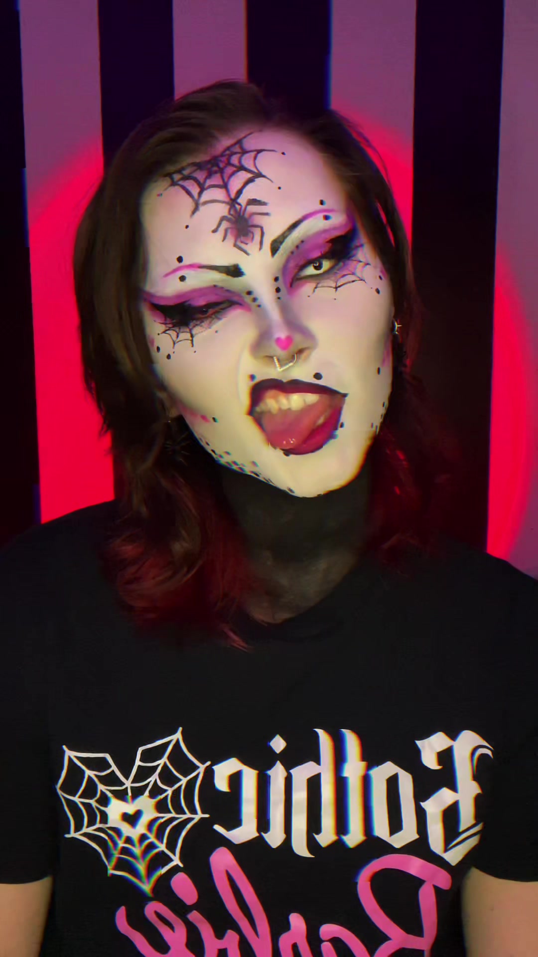 @✨Weird0✨