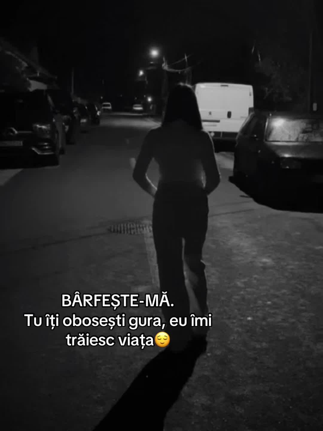 @Lari._.rox