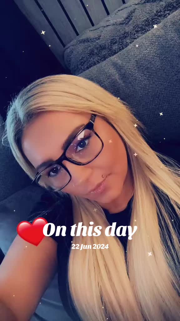 @๐Queen-Emz87๐
