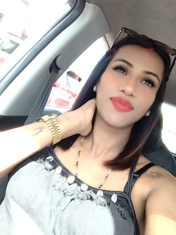 @๐ฆโ Poorni ๐ ๐ค