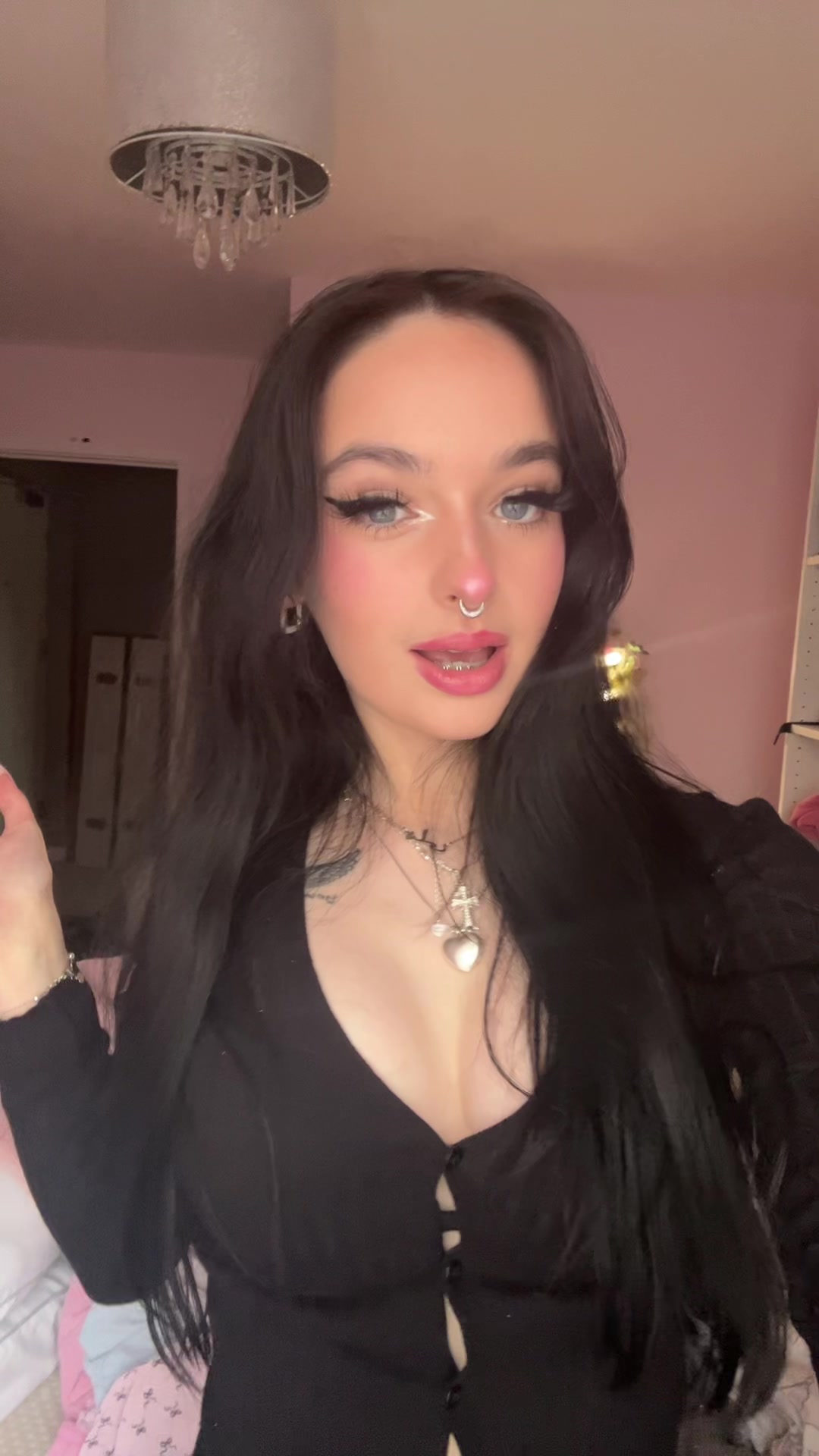 @Hollie 🇵🇸🇸🇩🇨🇩