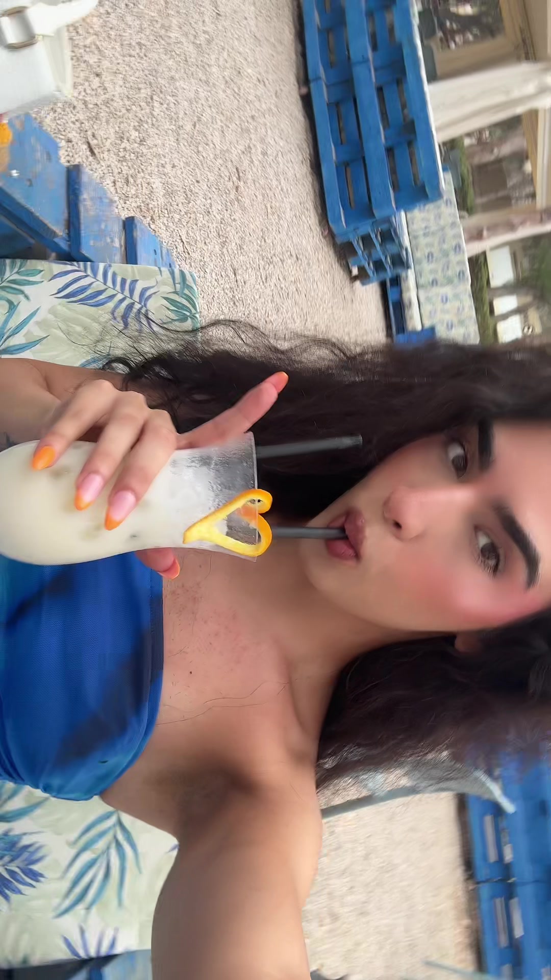 @Isabela