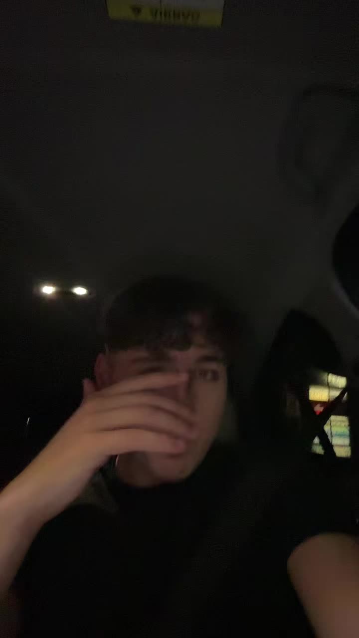 @Luna
