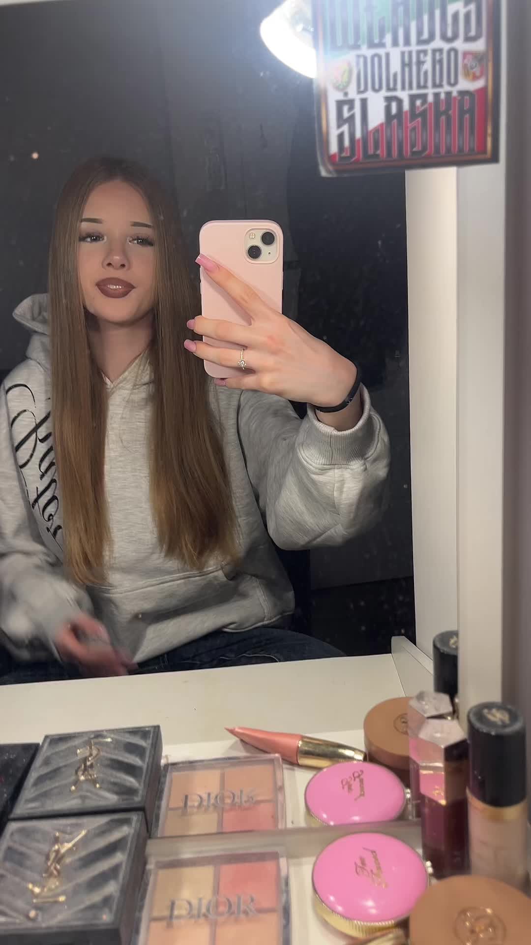 @𝓘𝓰𝓾𝓼𝓲𝓪 💕