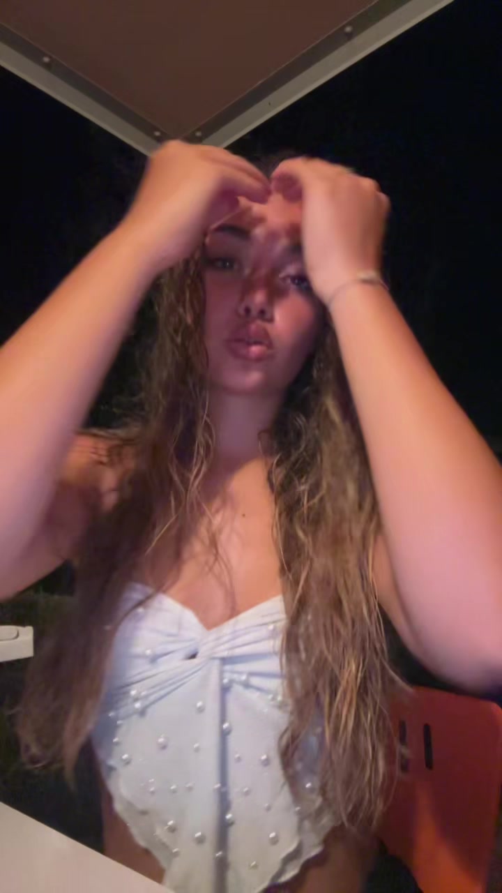 @dandreangela_