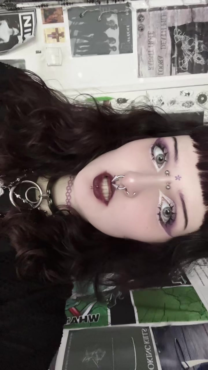 @elvira
