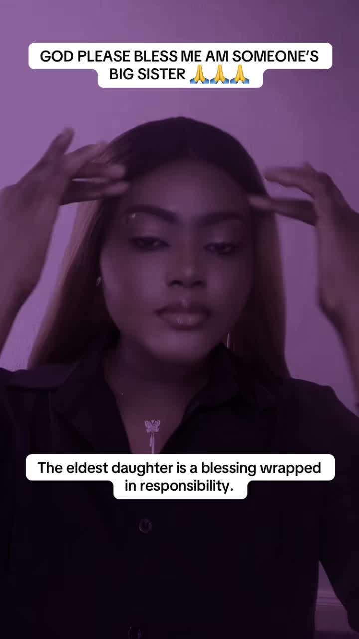 @QUEEN ESTHER 👑
