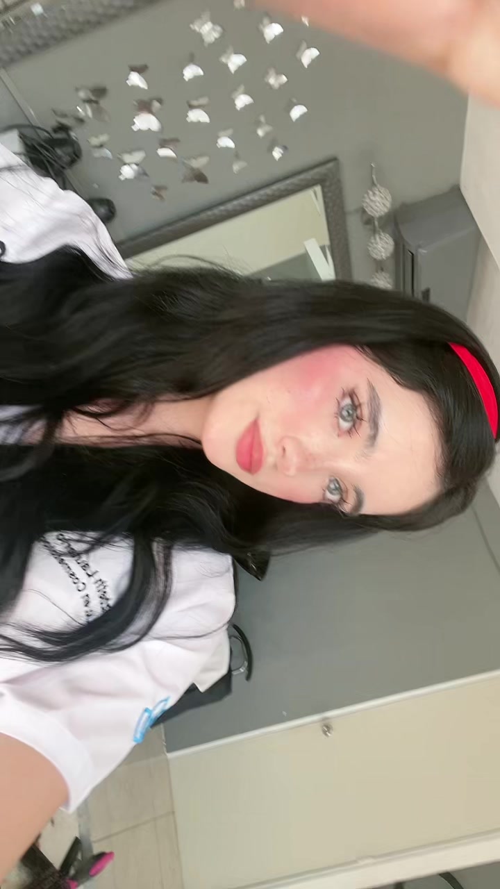 @Lizbeth Sofía 🦢