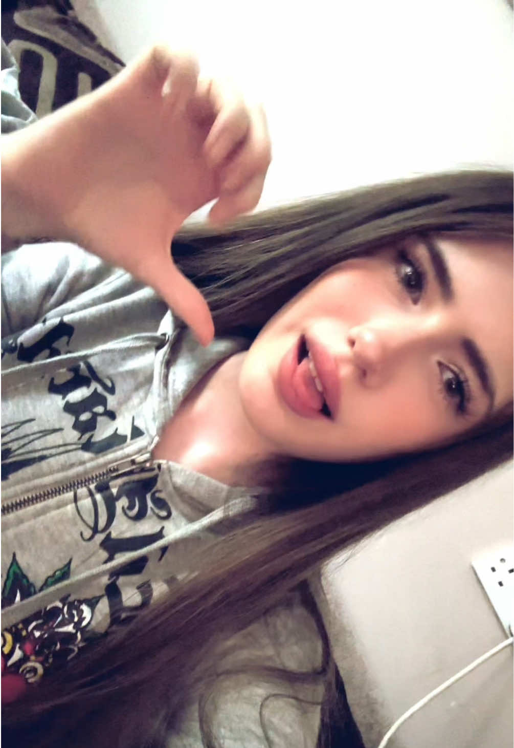 @๐๐๐๐๐ โก๏ธ
