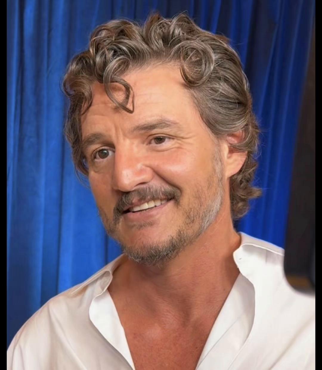 @PedroPascal 🩵