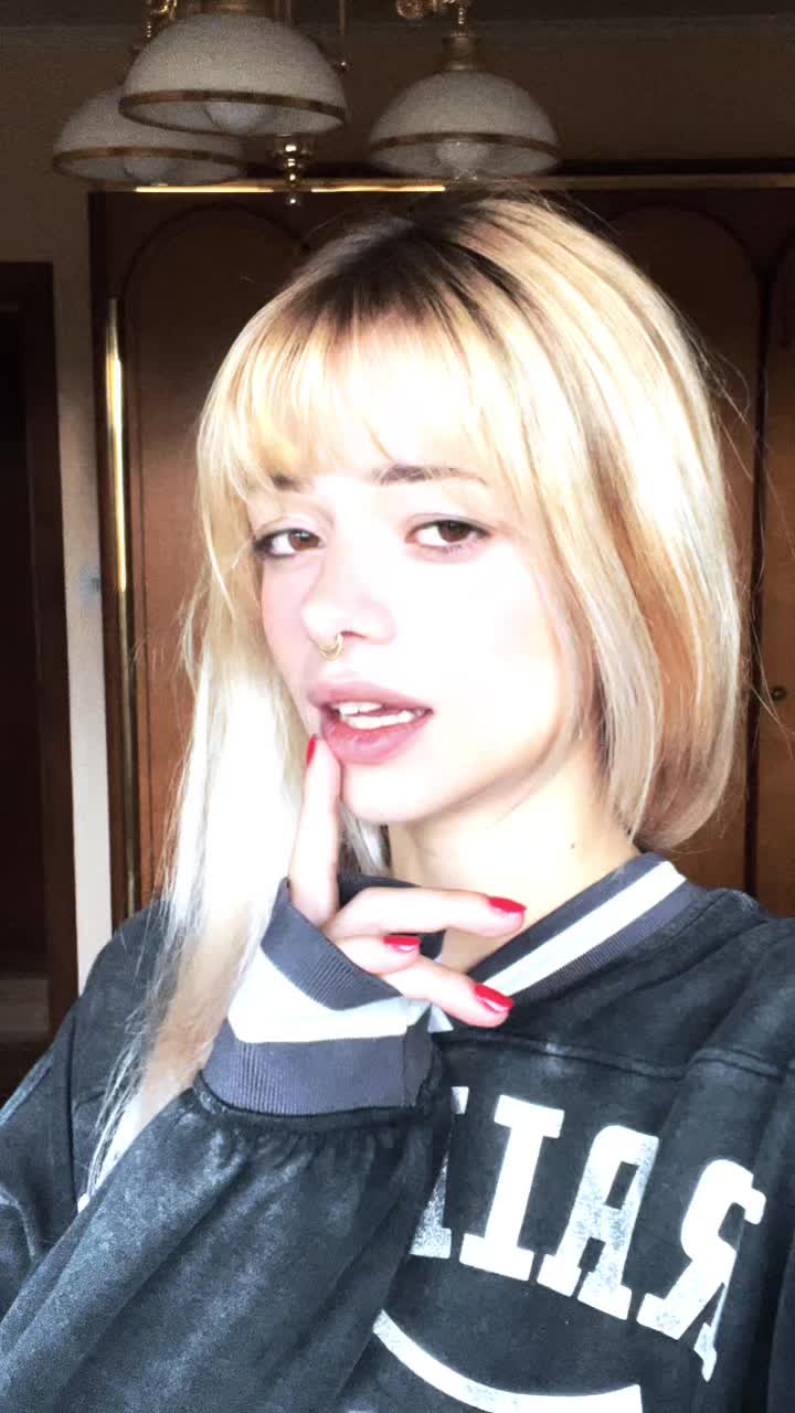 @lariuuuus