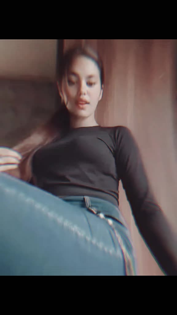 @Adriana Ela ๐๐ซฃ♥๏ธ
