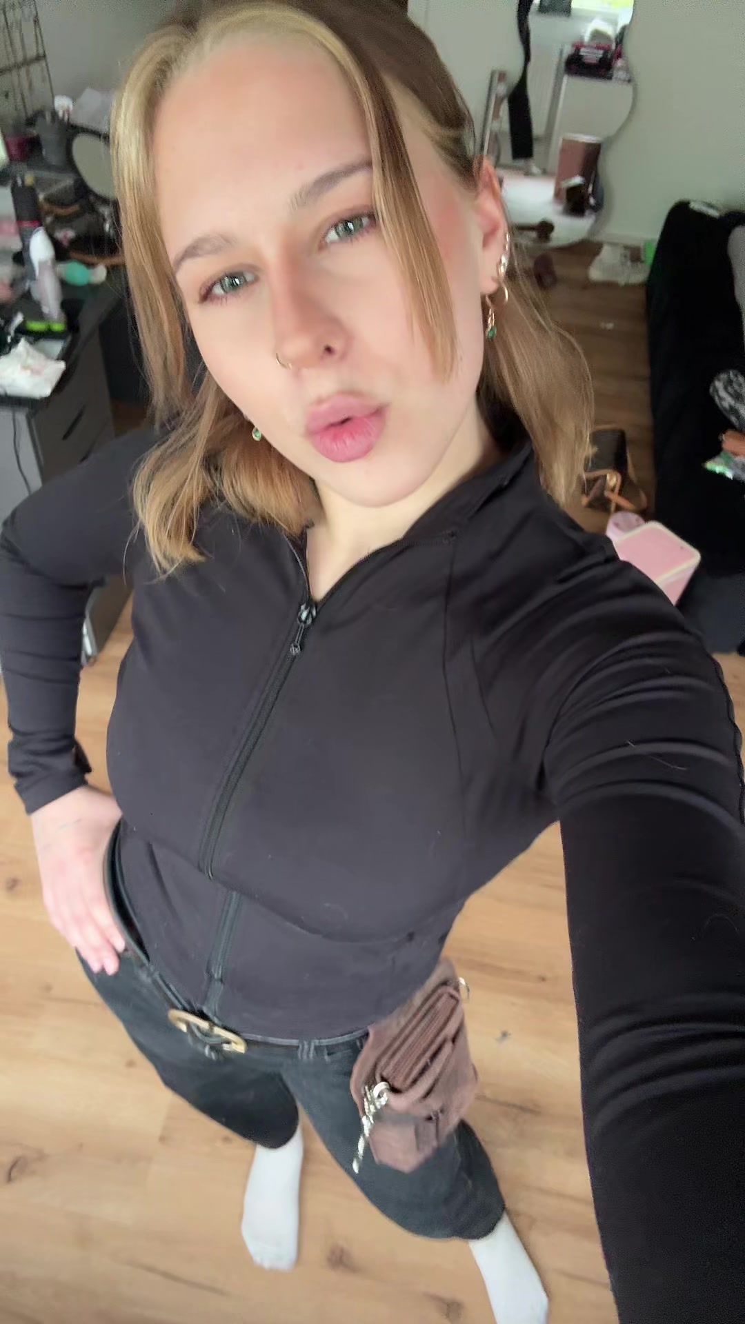 @Emi