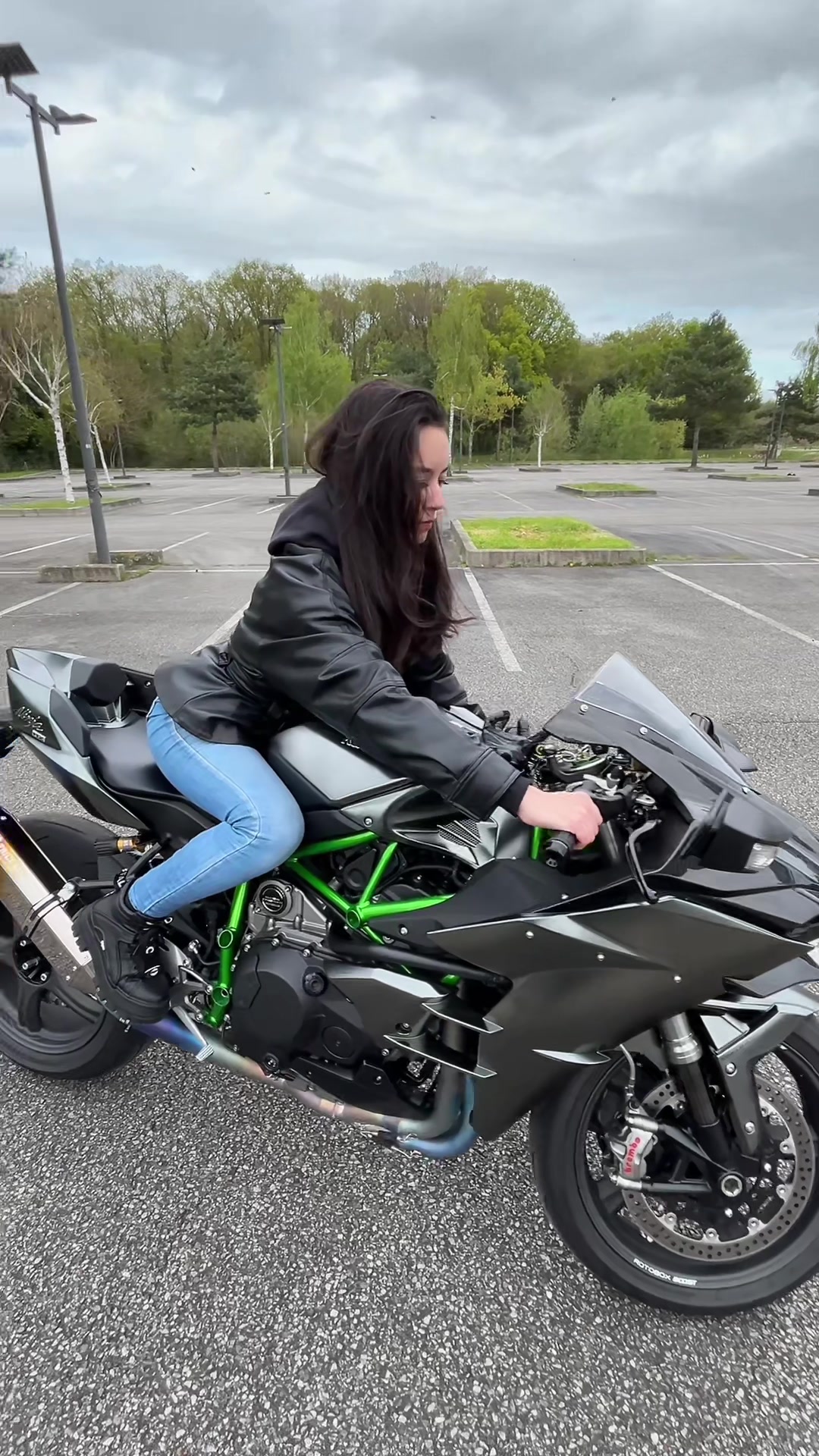 @Coralie 🏍️
