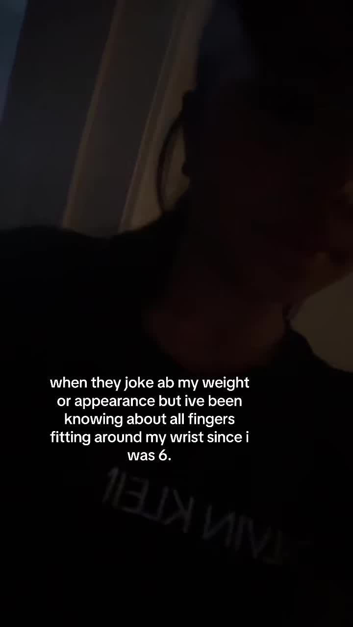 @𝗌𝖾𝖼𝗋𝖾𝗍 🦦