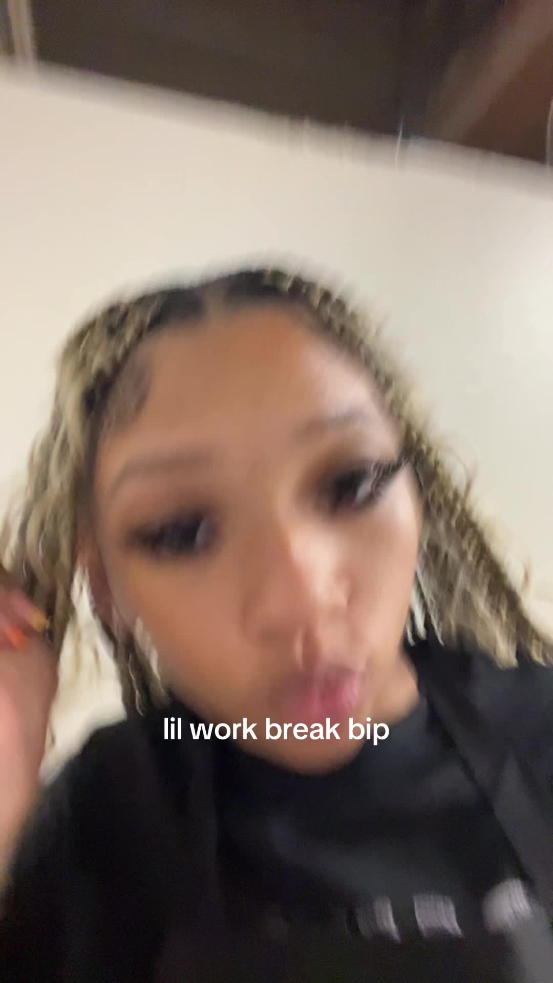 @thatgirlwthedimples