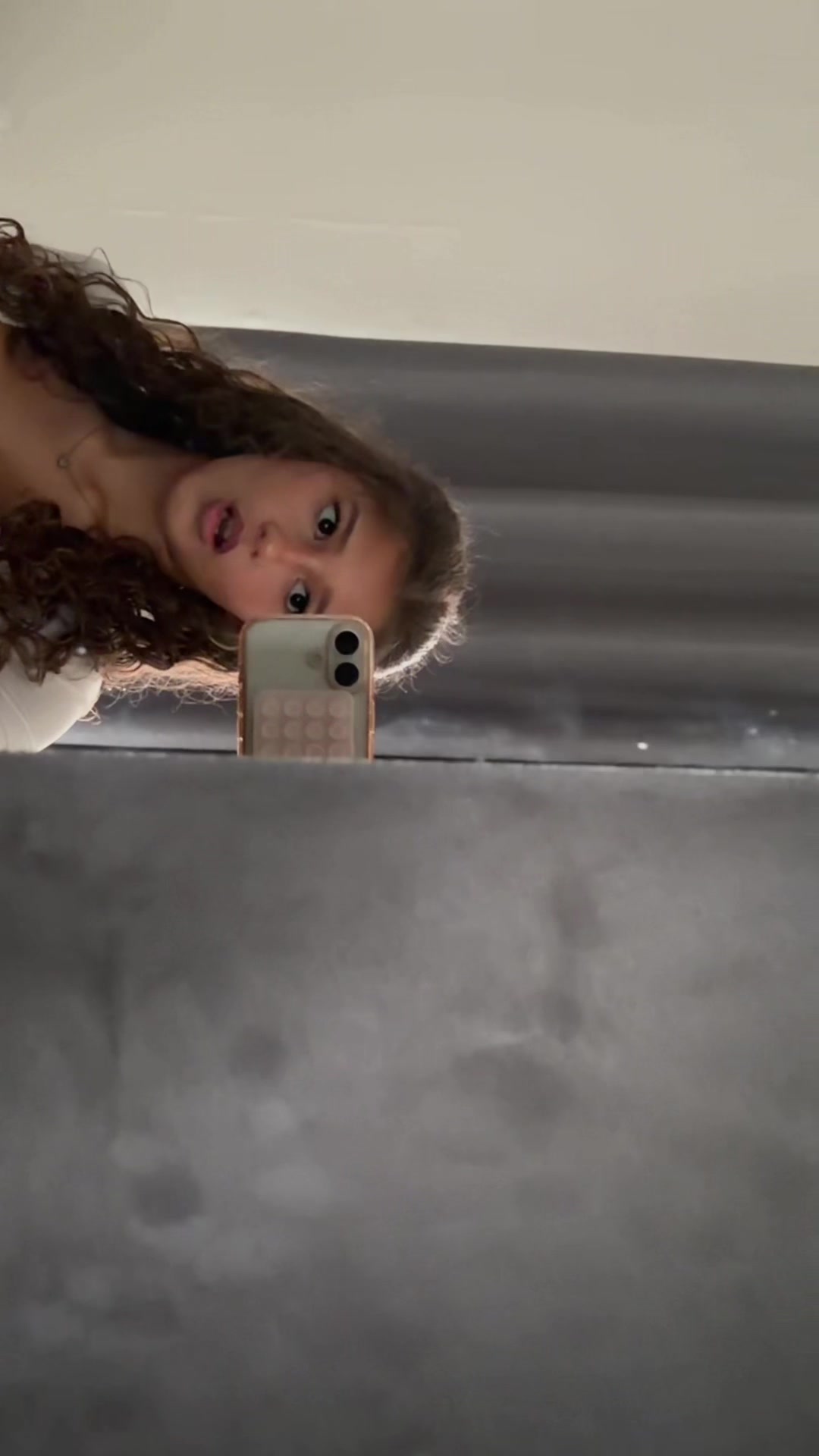 @phoebespam75