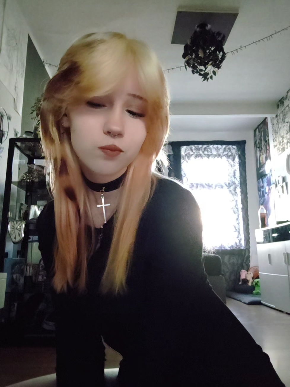 @<3