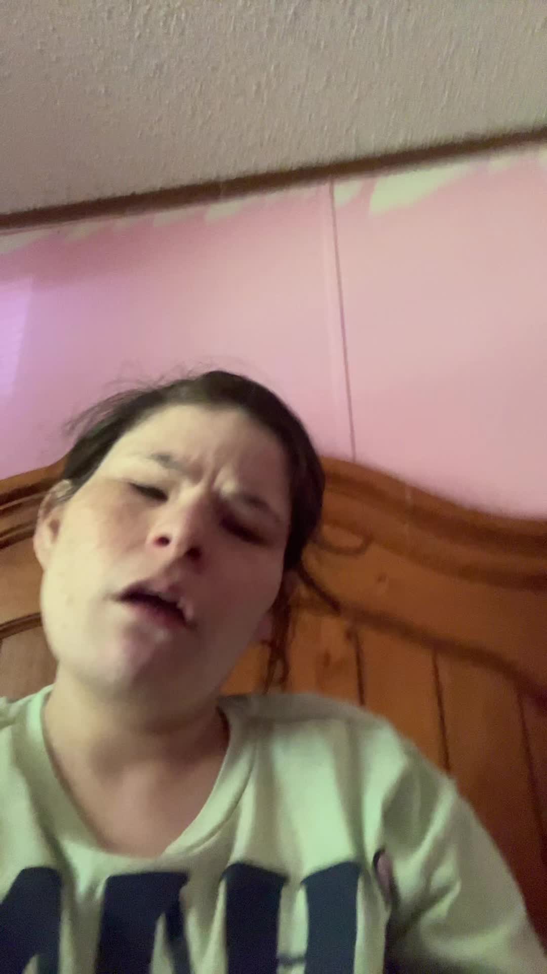 @MaddieMae27