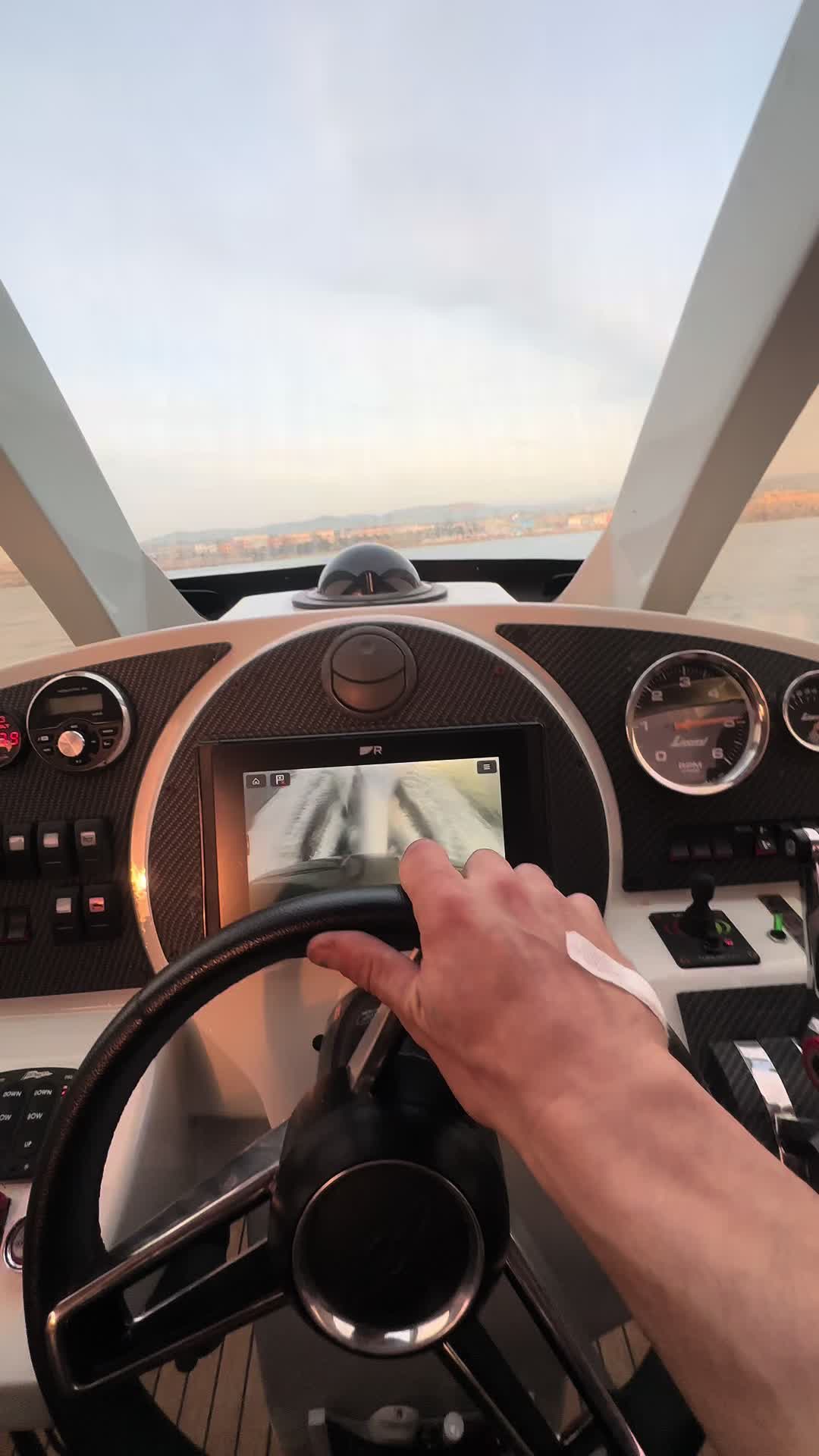 @Jet Capsule