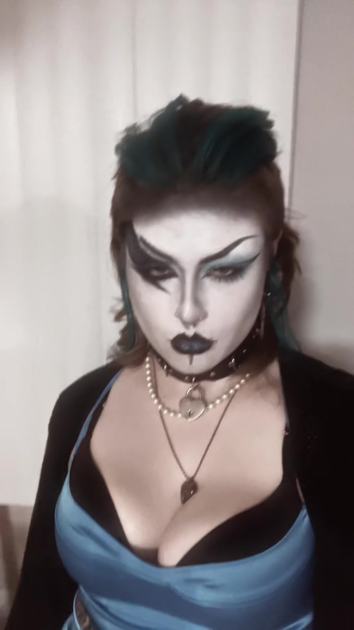 @Vomit